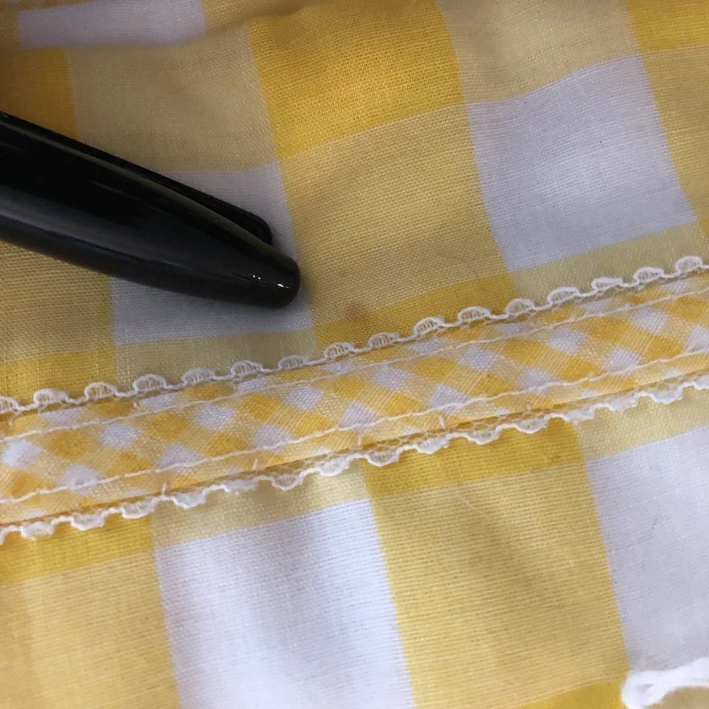 🛒 $15 Vintage Yellow Check Baby Blanket 51